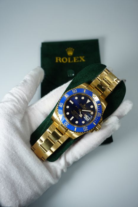 ROLEX Submariner Date Blue 18K Yellow Gold