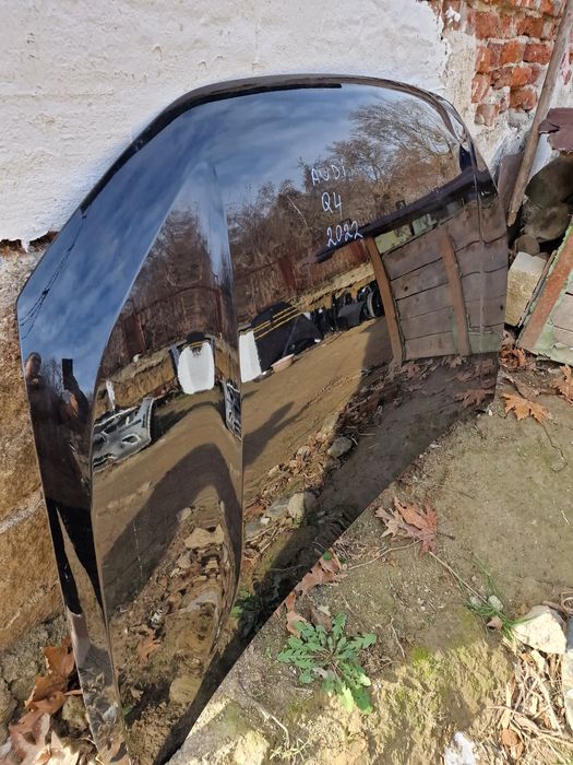 Audi Q4 2022 преден капак 2бр