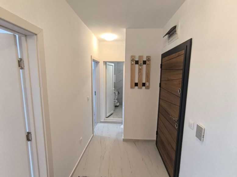 Двустаен апартамент под наем Люлин 5