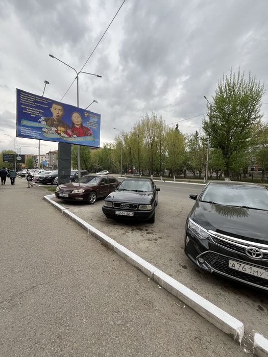 Продам ауди б4 1992 года