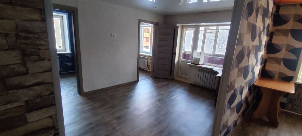 Сдам квартиру 3 комнатную