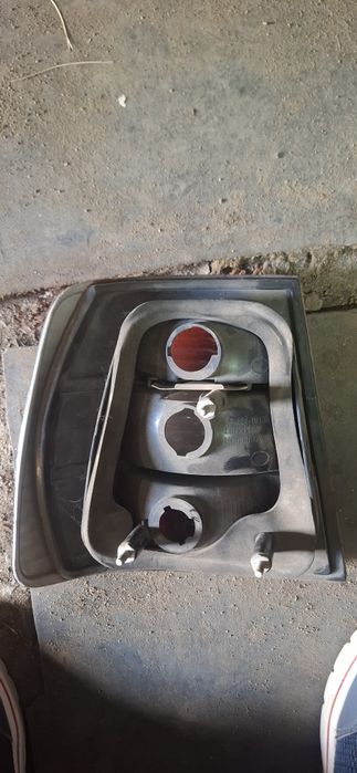 Bmw e34 правая задняя фара