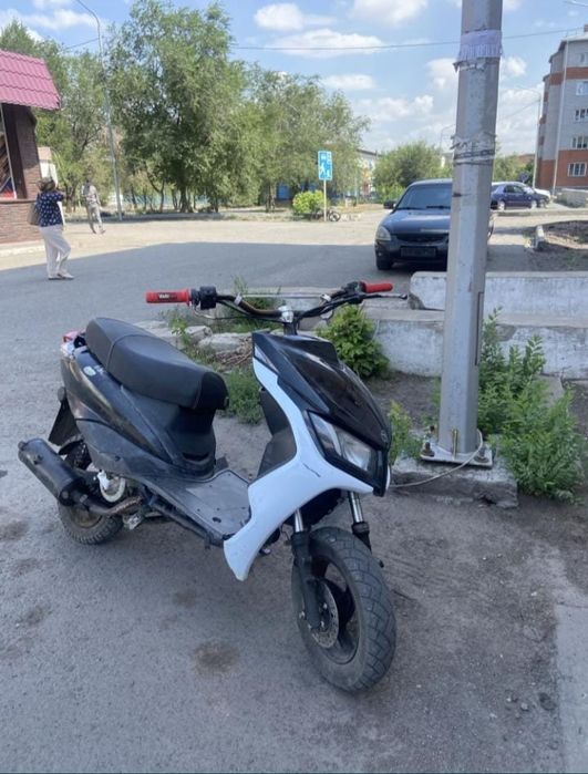 Продам скутер м8
