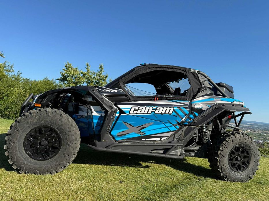 Can am maverick x3 turbo rr rc 200 cp