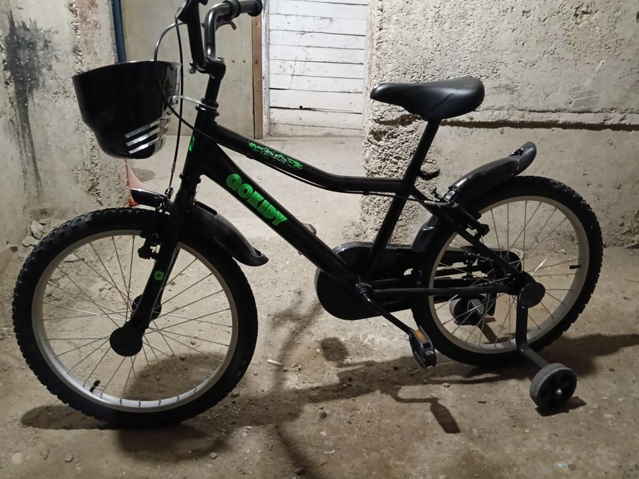 Bicicleta copii aproape nouă