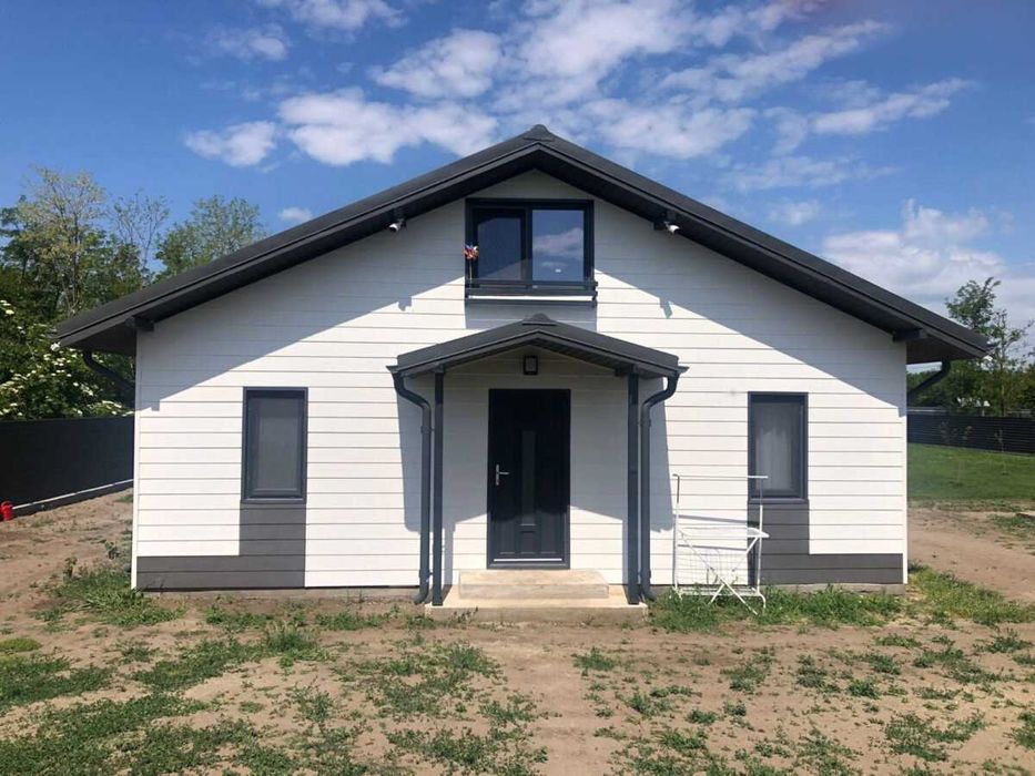 Casa Modulara, Garaje Auto si Containere din structura metalica si panou sandwich termoizolant