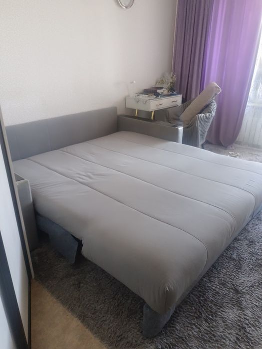 Продается диван  в отличном состоянии.