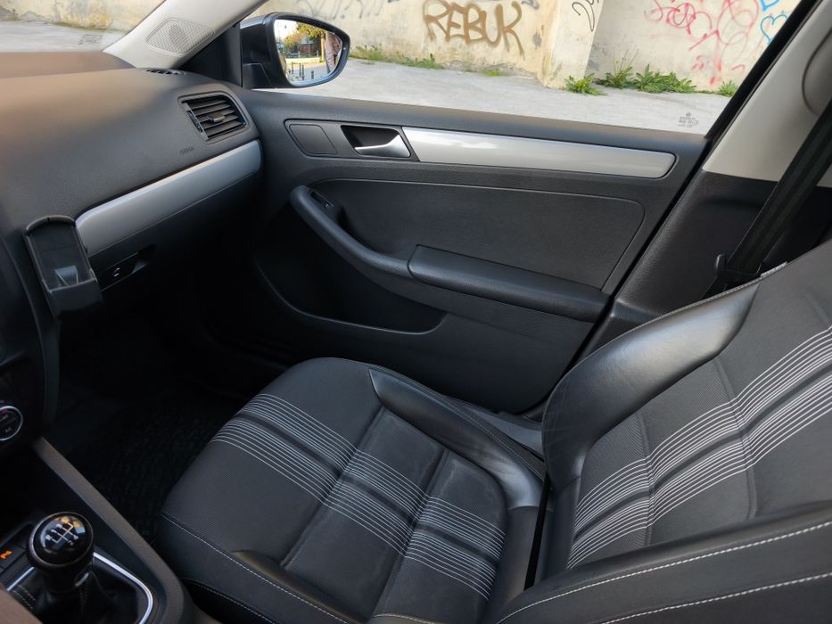 VOLKSWAGEN Jetta 2013 — imagine 5