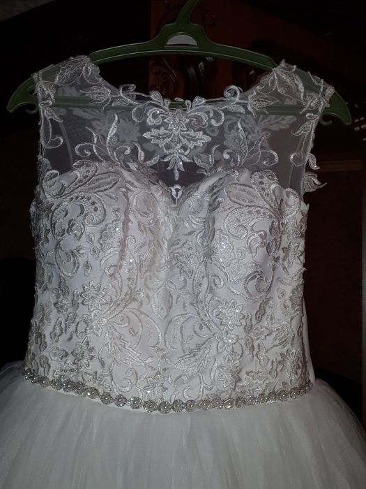 Свадебное  платье