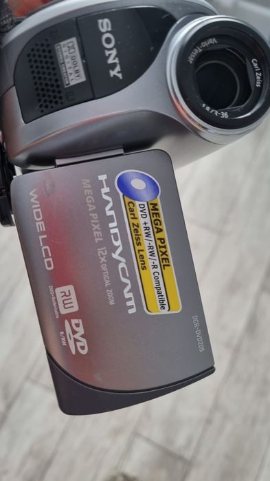 Видео камера SONY