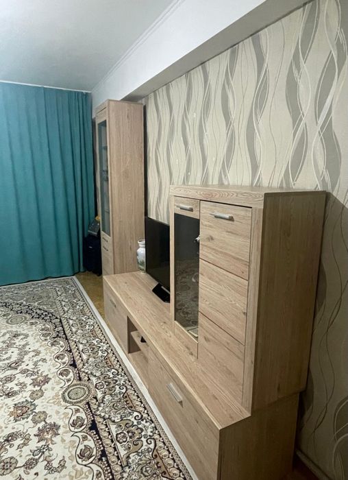 Продаётся гарнитур для телевизора