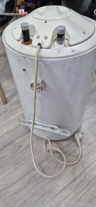 Боллер для воды наход микр Зердели