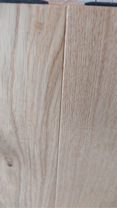 Parchet triplustratificat uleiat