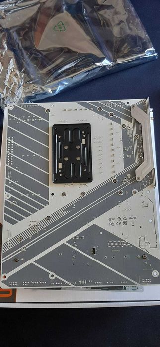 Vand placa de baza ASROCK X870 PRO RS WIFI, Socket AM5, Wi-Fi 7, PCIe 5.0