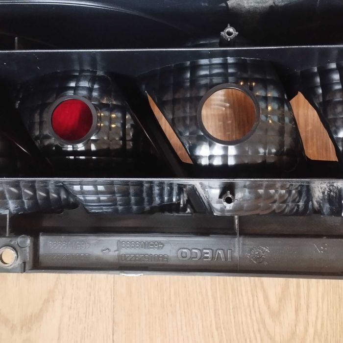 Ляв стоп за Iveco.