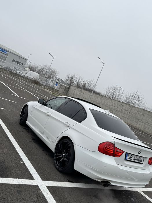 BMW Seria 3 e90 318i