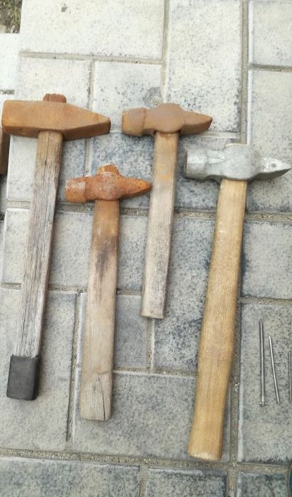 Молотки ножовки тяпки