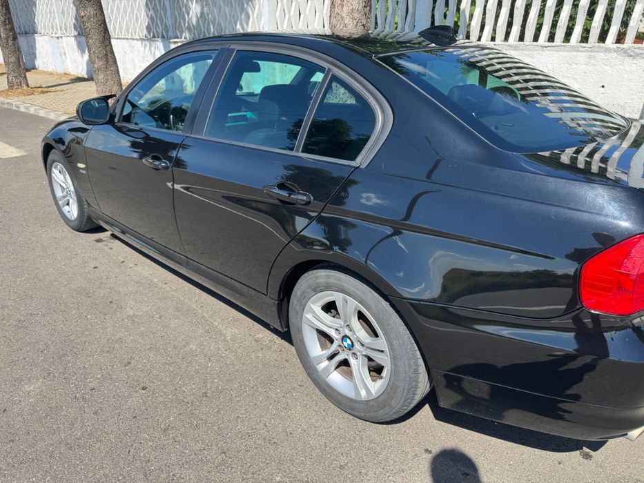BMW 3 Series 2011 — imagine 3