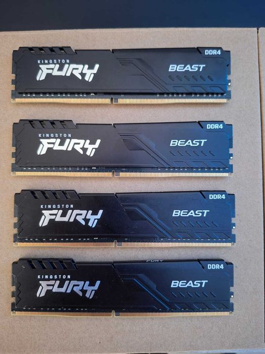 Memorie Kingston FURY Beast, 32 GB DDR4 (4 x 8 GB) 3200MHz CL16, Dual Channel Kit / Utilizate 1 an si 2 luni.