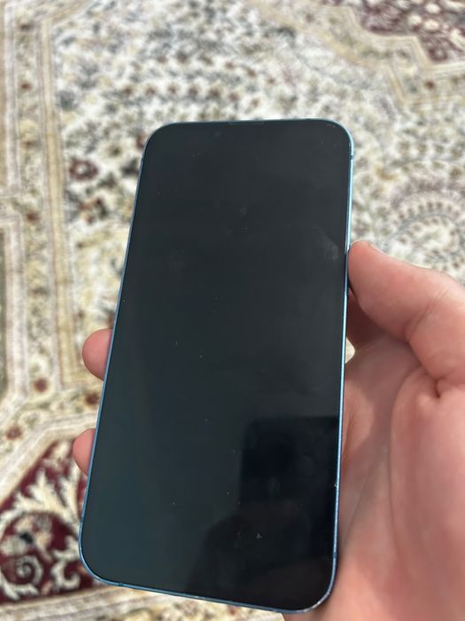 IPHONE 13 почти новый