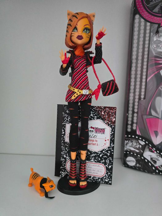 Продаю куклу монстер хай