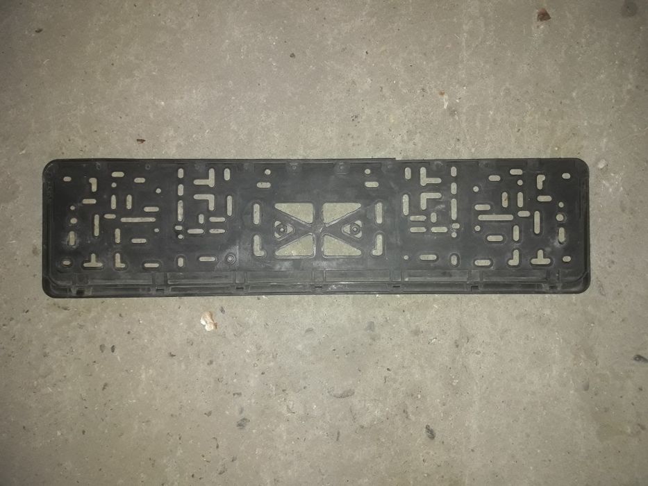 рамка под автомобильный номер