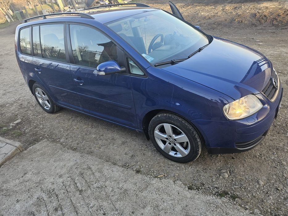 VOLKSWAGEN Touran 2006 — imagine 3