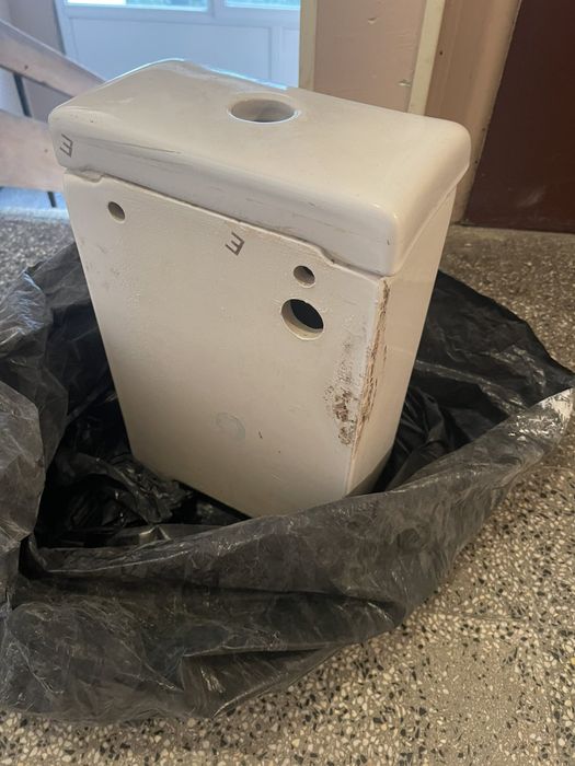 Казанче за тоалетна чиния