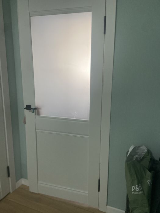 Дверь белая 80х200