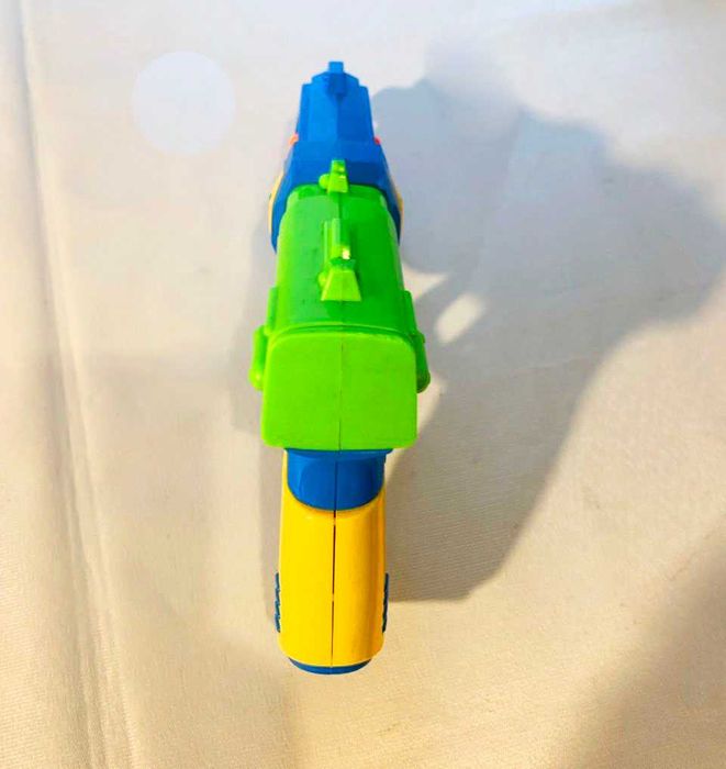 Продам игрушечный пистолет (бластер)