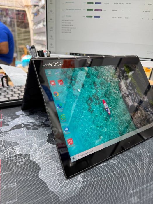 Lenovo Yoga Book sensir Arzon narxga faqat 1tabor 820$  1300$ sotilgan