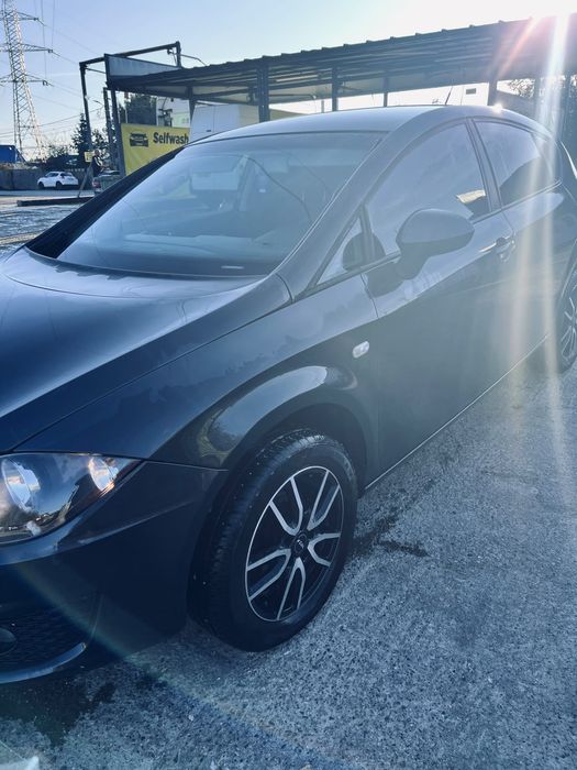SEAT Leon 2011 — imagine 3