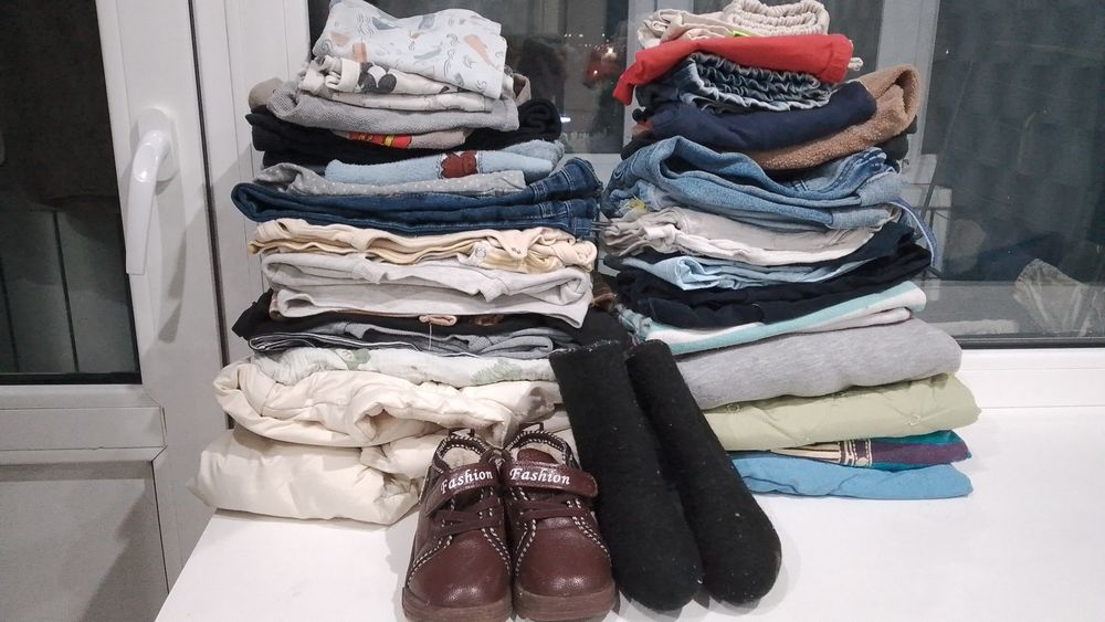 Отдам детские вещи