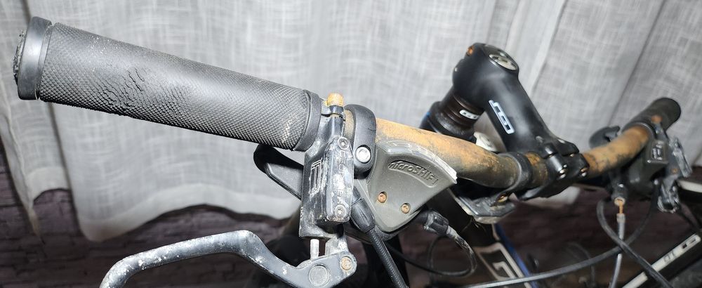 Колело GT с хидравлични спирачки