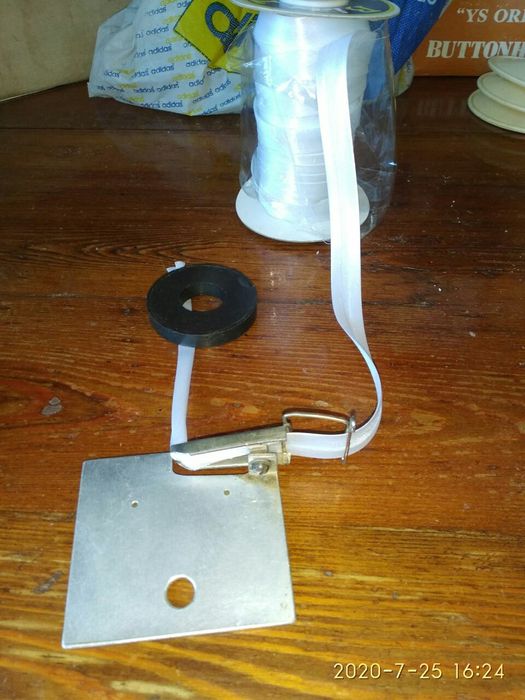 Приспособления для окантовки на швейную машинку