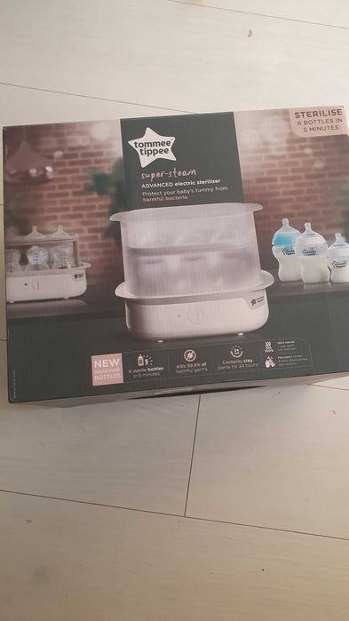 Стерилизатор за 6 шишета Tommee Tippee