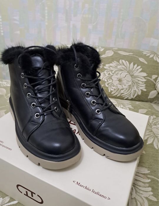 Женские ботинки 37 размер