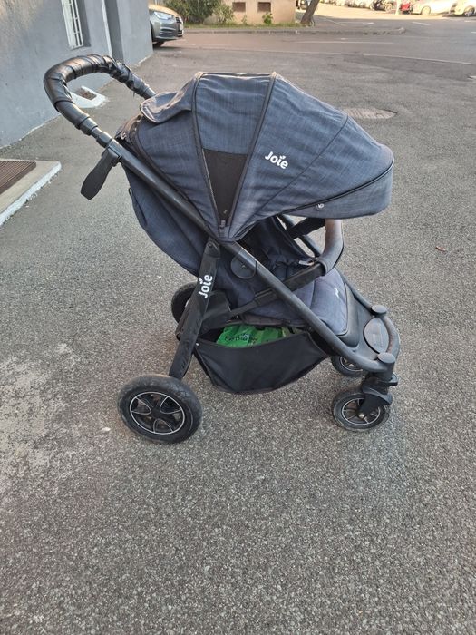 Cărucior sport joie