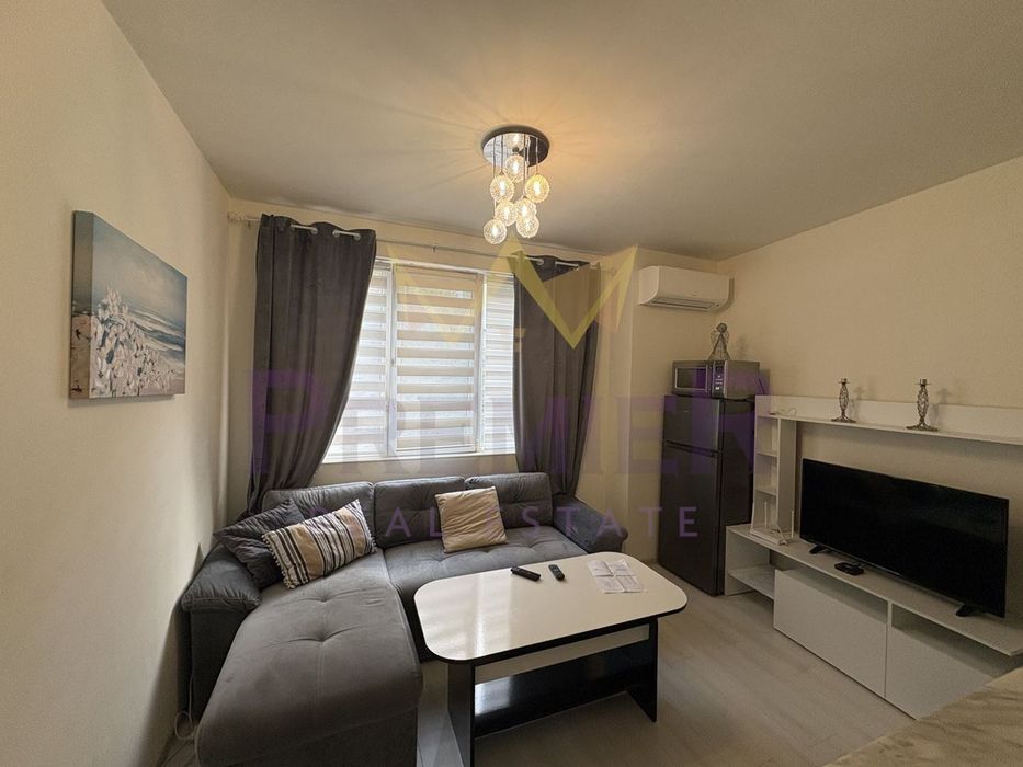 Дава се под наем Двустаен апартамент в Варна, Колхозен пазар - 65 кв.м за 408 € - Снимка #2