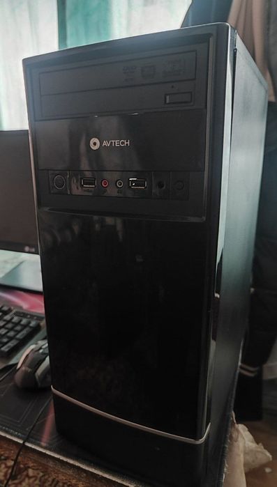 Продам компьютер на платформе h61 с процессором i5 3470