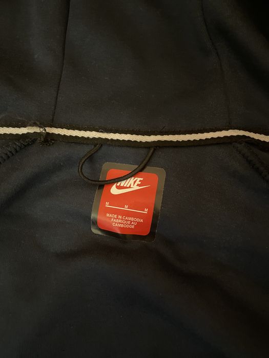 NIKE Tech Fleece