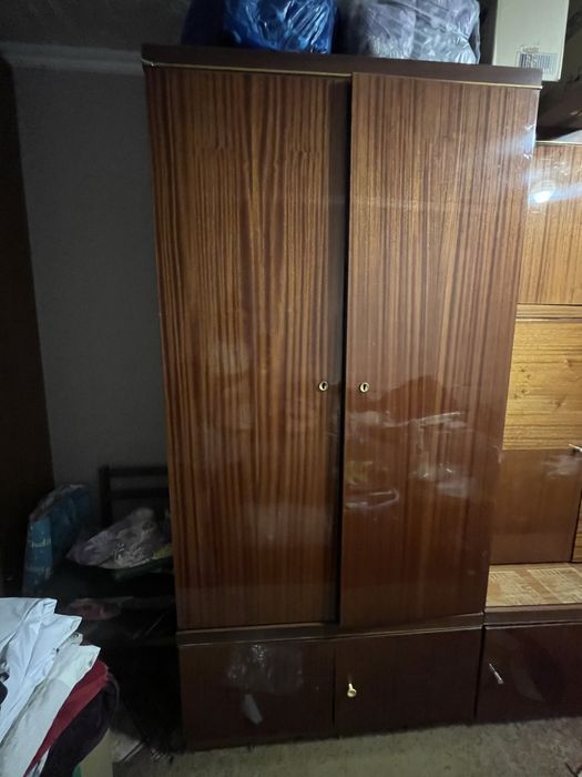 Продам шкафчики б/у