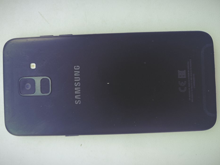 Продам телефон  Galaxy A6