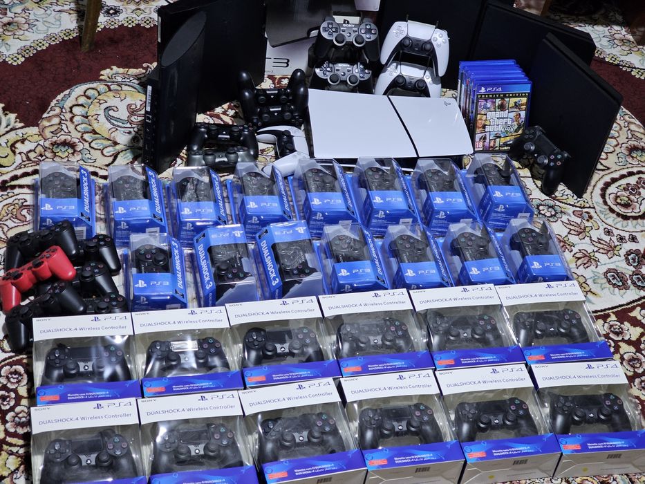 Sony Playstation 4 slim 1TB 100+ oʻyinli akkaunti bilan ps3 ps4 ps5