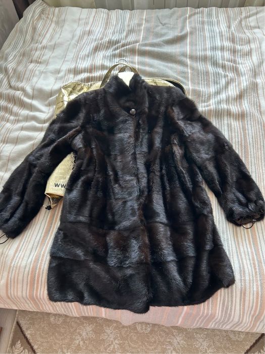 Продам норковую шубу