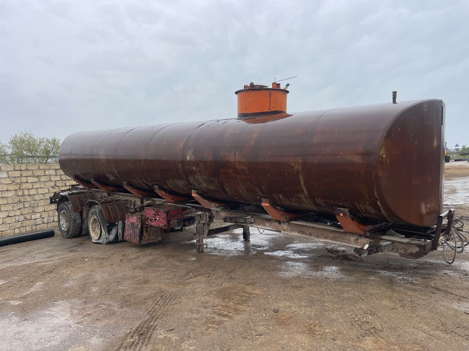 Ёмкость месте прицепа