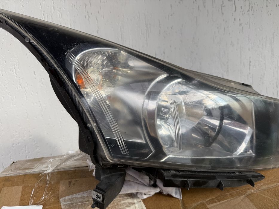 Фарове шевролет круз 2009-2013