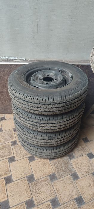 Damas 12 razmeri diska + balon + kalpak sotiladi