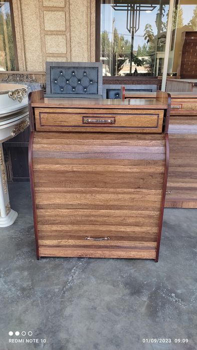 Oyoqkiyim uchun Komodlar (perehoshka)