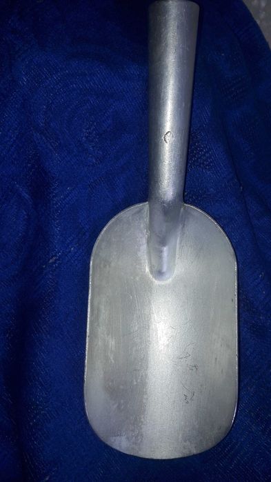 Совок алюминиевый